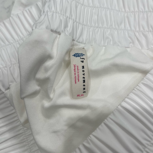 Free People Movement White Get Your Flirt On Shorts Medium - Picture 4 of 5